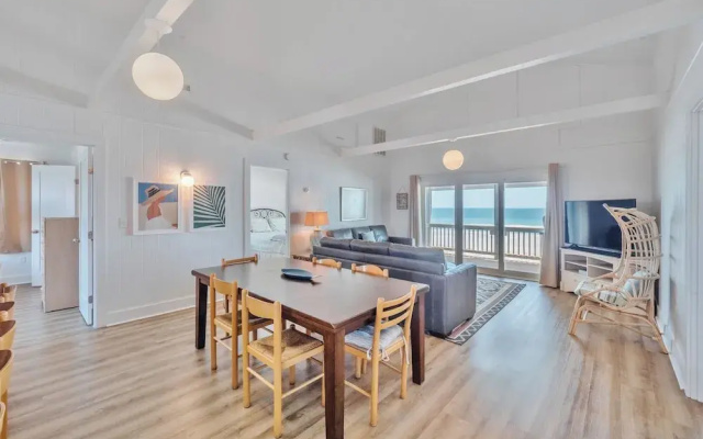 Walking on Sunshine by Topsail Realty