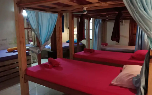 Arjuna Garden Homestay - Hostel