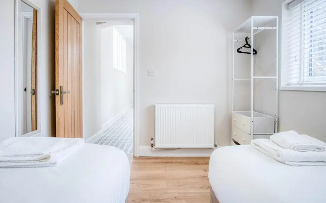 Seascape Retreat - 3 Bedroom Flat - Porthcawl