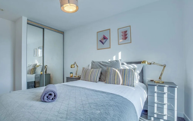 Sheffield 11th Floor City View Apartment