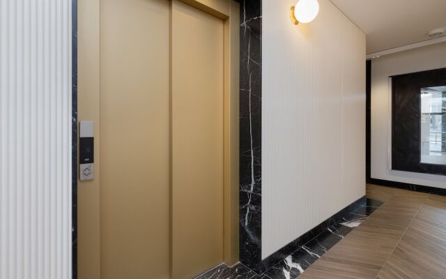 Luxurious Apartment in Gdynia by Renters