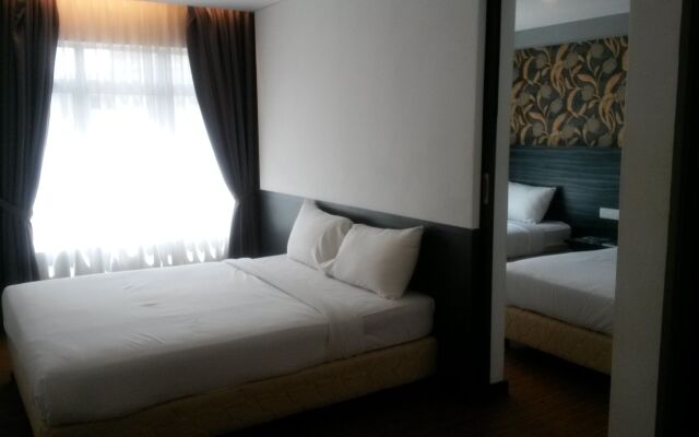 Signature Hotel