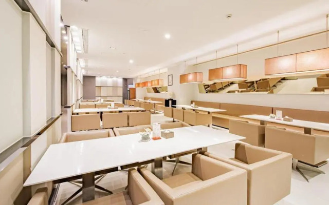 Jinjiang Inn Select Chongqing Railway Station Yangtze River View Branch