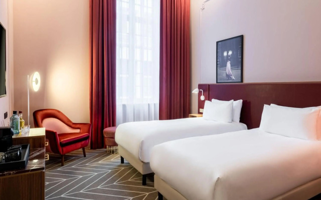 Sapphire House Antwerp, Autograph Collection