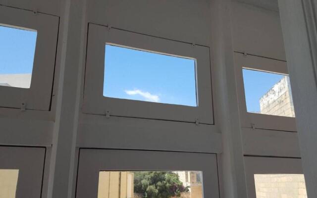 Fully Air-conditioned Traditional Maltese House