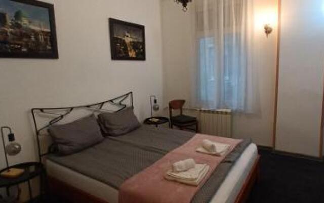 Authentic Belgrade Centre Hostel