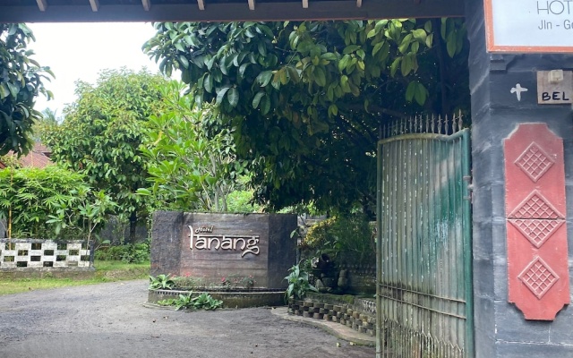 Hotel O Lanang — 2-star hotel in Suranadi