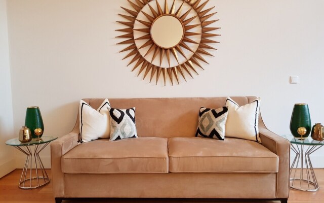 Lisbon Finestay Santana