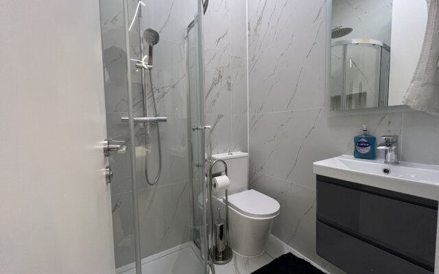 Luxurious London Studios