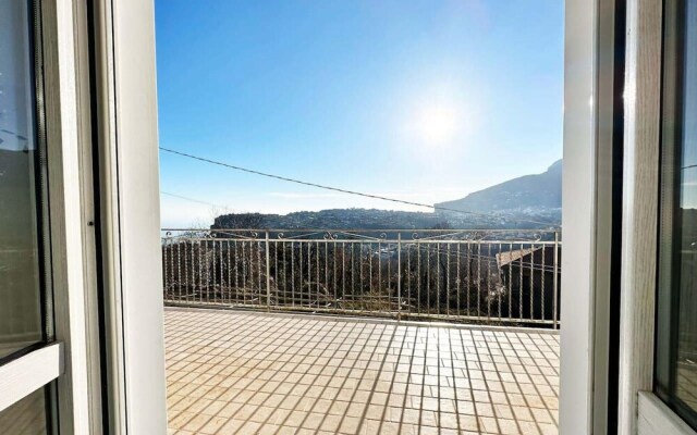 Lovely 6-bed Apartment on the Amalfi Coast
