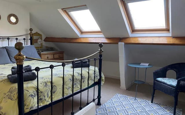 Demeter Holiday Cottage