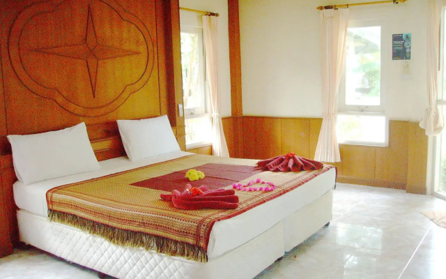 Lanta Palm Beach Resort