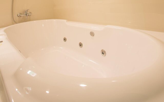 Sleep With Me Hotel design hotel @ patong