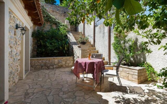Marigoula House