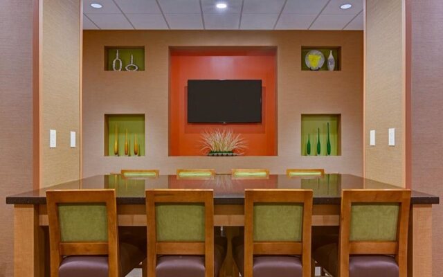 Holiday Inn Express & Suites Fort Lauderdale Airport South, an IHG Hotel