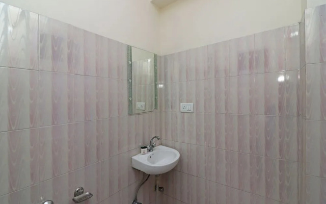 OYO 13317 Home Hill View 2BHK Mashobra