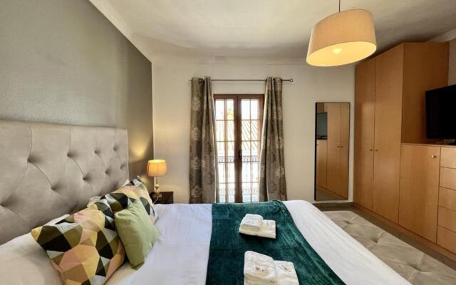 Loulé Central House by Homing