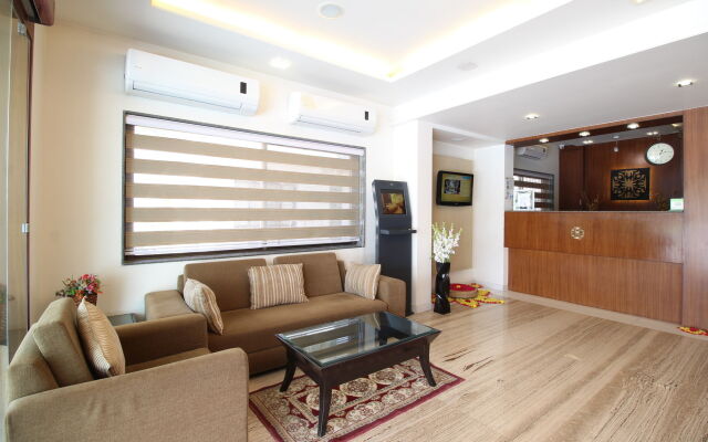 Marigold- Newly Renovated Hotel
