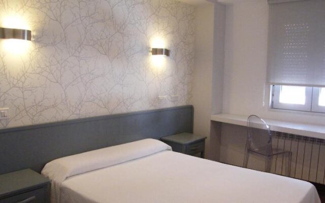 Hostal Valadares