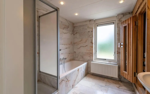 Bungalow Near Oosterschelde Beach