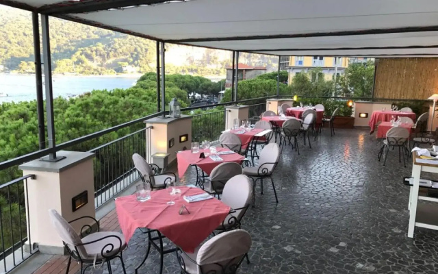 Hotel Paradiso