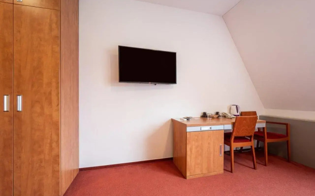 Hotel Ruby Blue