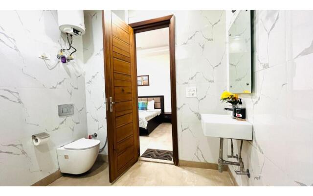 Olive Service Apartments BLK & GangaRam Hospital