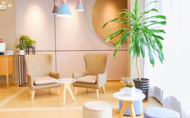 Home Inn (Foshan Daliang Feima Road)