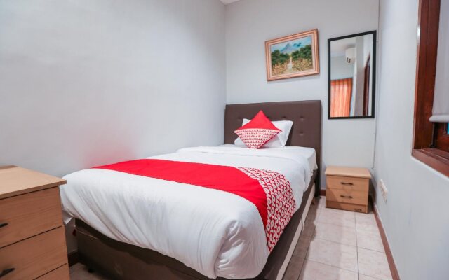 OYO 135 Menteng Guest House