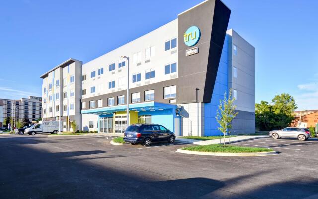 Tru by Hilton Louisville Airport