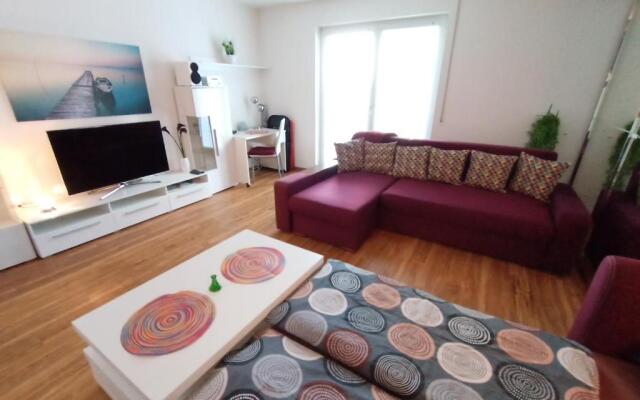 BodenSEE Friedrichshafen City Apartment "LARA"