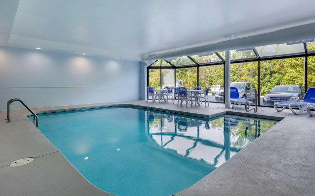 Comfort Inn & Suites Troutville - Roanoke North / Daleville