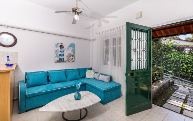 Ionian Boutique By Checkin