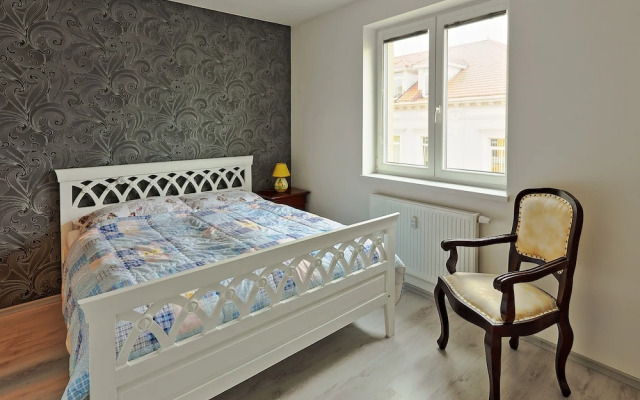 JR Flat Rental