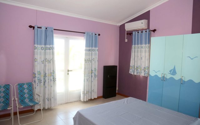 House with 2 Bedrooms in Grand Gaube, with Pool Access, Terrace And Wifi