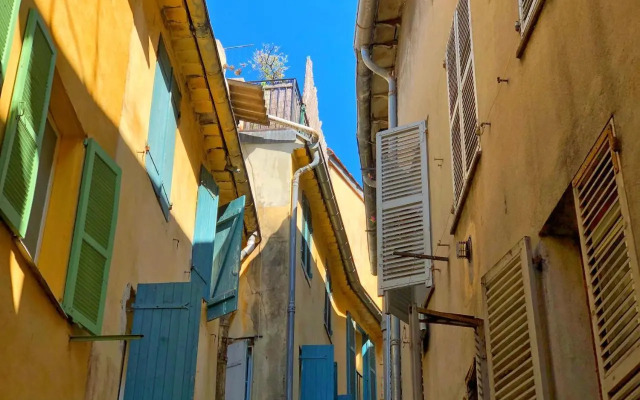 Cosy modern studio in the heart of Nice with AC