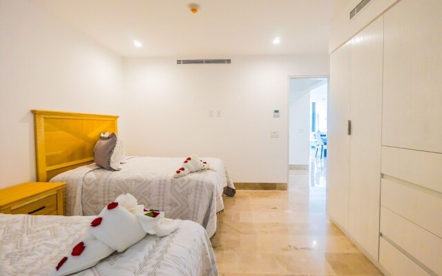 Contemporary Design Oceana 422 Playa del Carmen Condo by RedAwning
