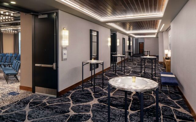 Hampton Inn Boston Seaport District