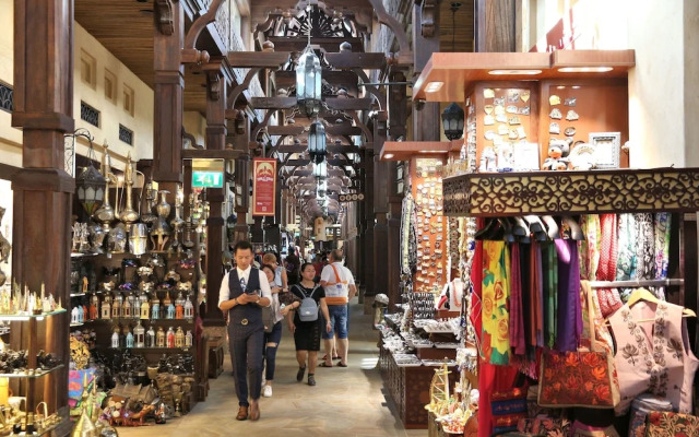 Urban Panda Hostel JBR Dubai