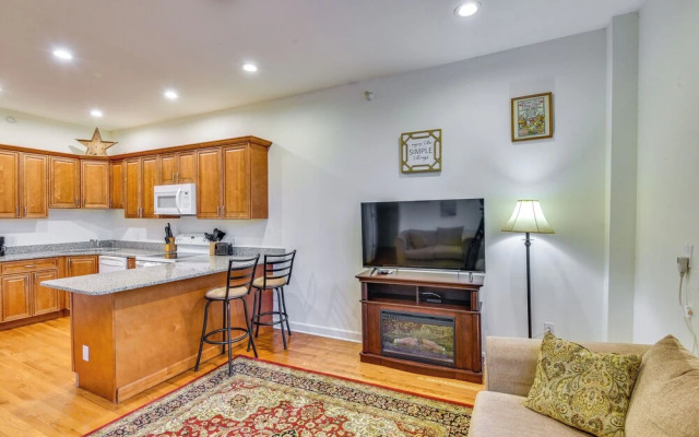 3 Mi to Warren Dunes: Sawyer Getaway w/ Fireplace!