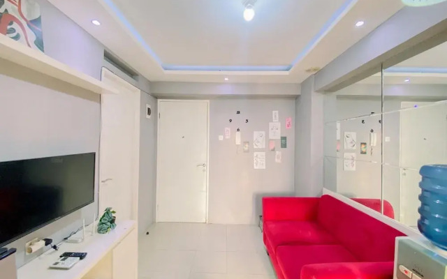 Relaxing 2BR Bassura City Apartment