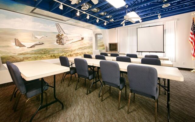 Best Western Space Age Lodge