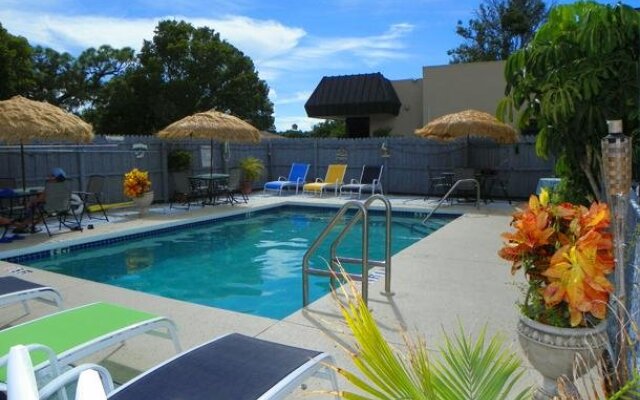 Island Breeze Inn