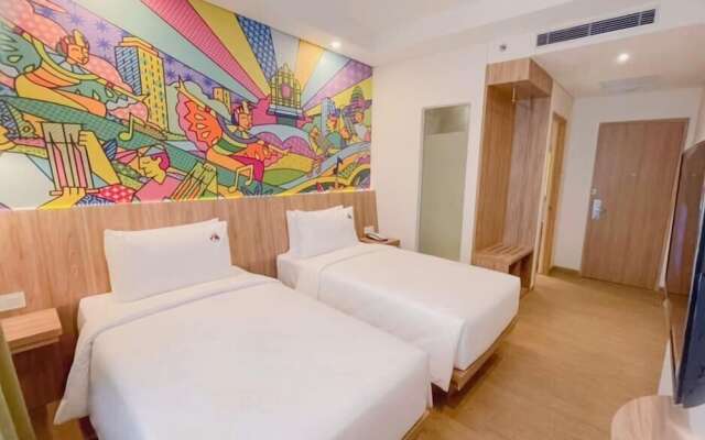 MaxOneHotels Kota Harapan Indah Bekasi