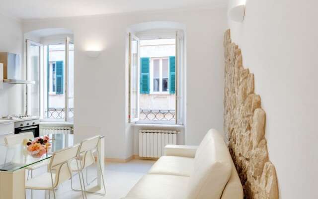 Sarzana White Apartment nel Centro Storico