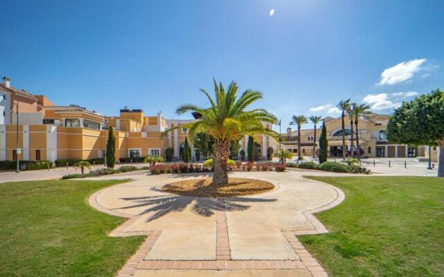 Nice Apartment With Large Terrace and Golf Views - RA1112LT