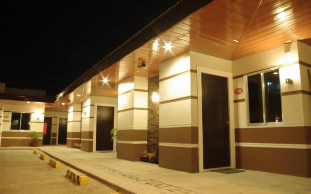 The Red Palm Suites and Restaurant