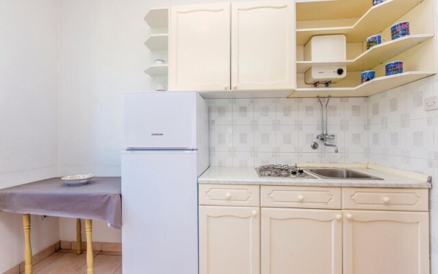 Awesome Home in Rab With Wifi and 2 Bedrooms