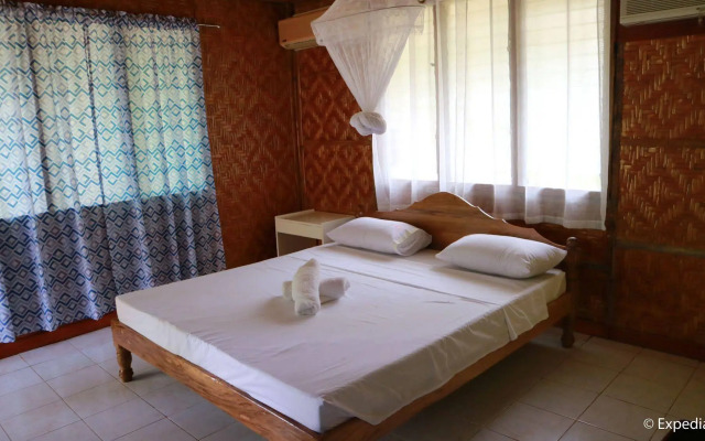 Caves Dive Resort