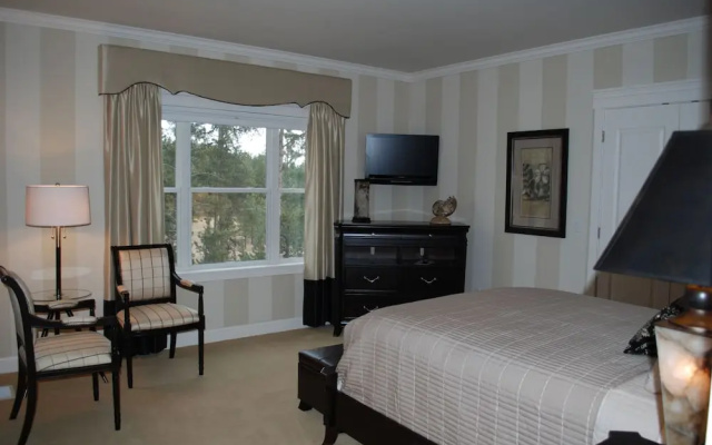Summer Creek Inn